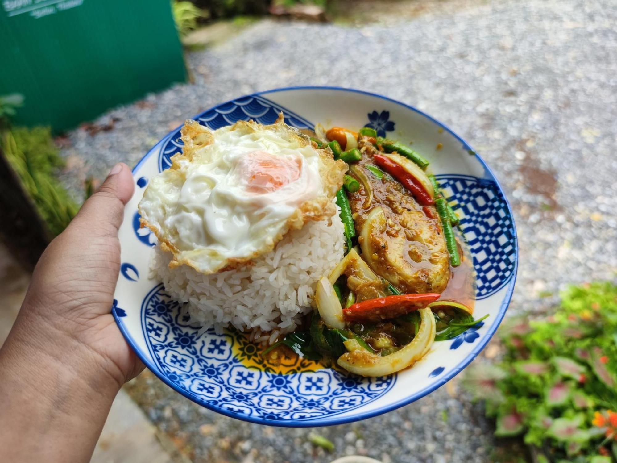 ホテル Baan Suan Tondin サトゥーン エクステリア 写真